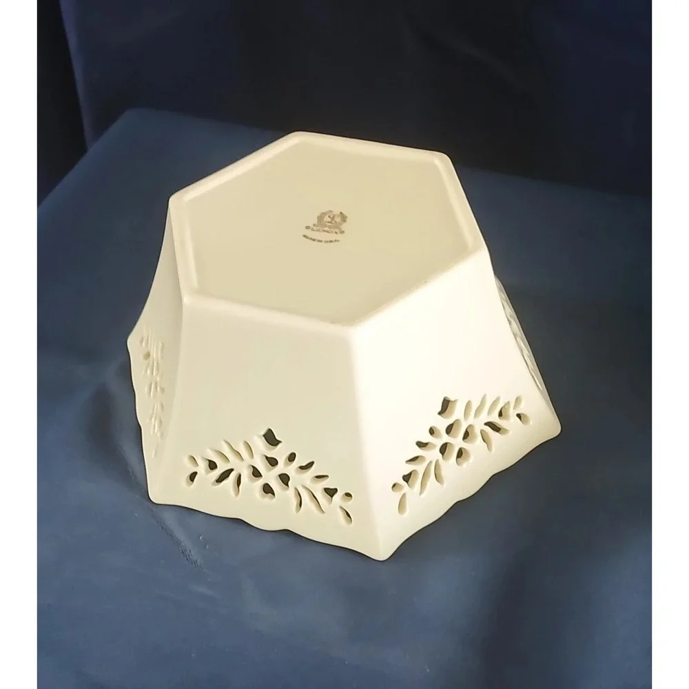 LENOX - Vintage Shelburne Hexagonal Bowl Pierced Hearts 24K Gold Trim - Ivory